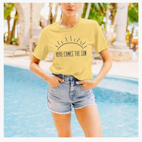 NEW•1X•Here Comes The Sun Super Soft Top - Picture 4 of 11
